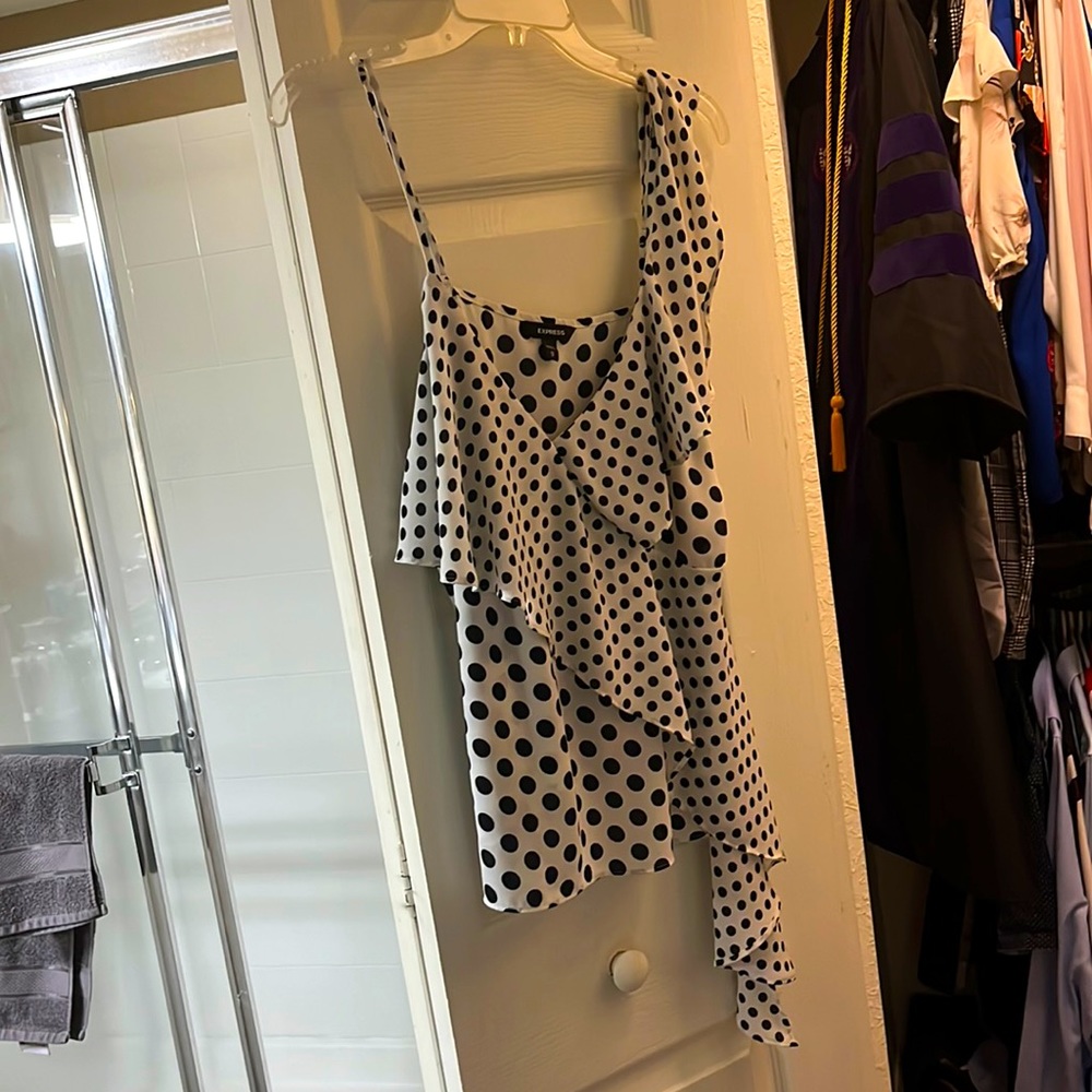 Women’s Express polka dot top